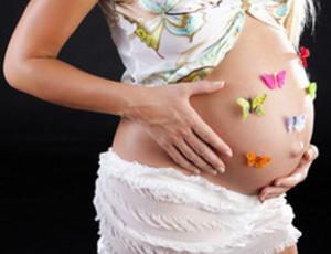 Будьте осторожны со словами во время беременности, утверждают эксперты