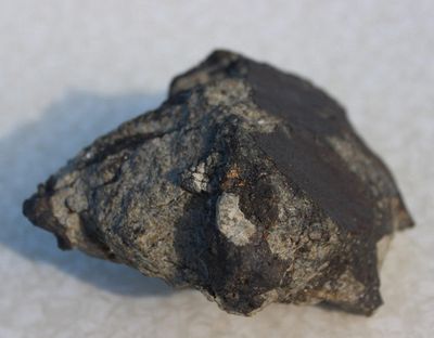 Водолазы подняли со дна озера чебаркуль фрагмент метеорита